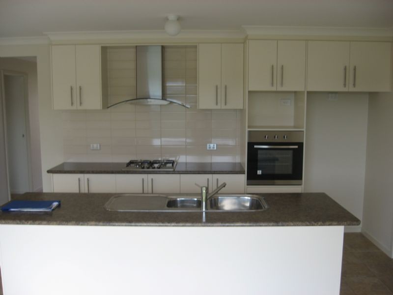 2 Sandhill Street, Shepparton North VIC 3631