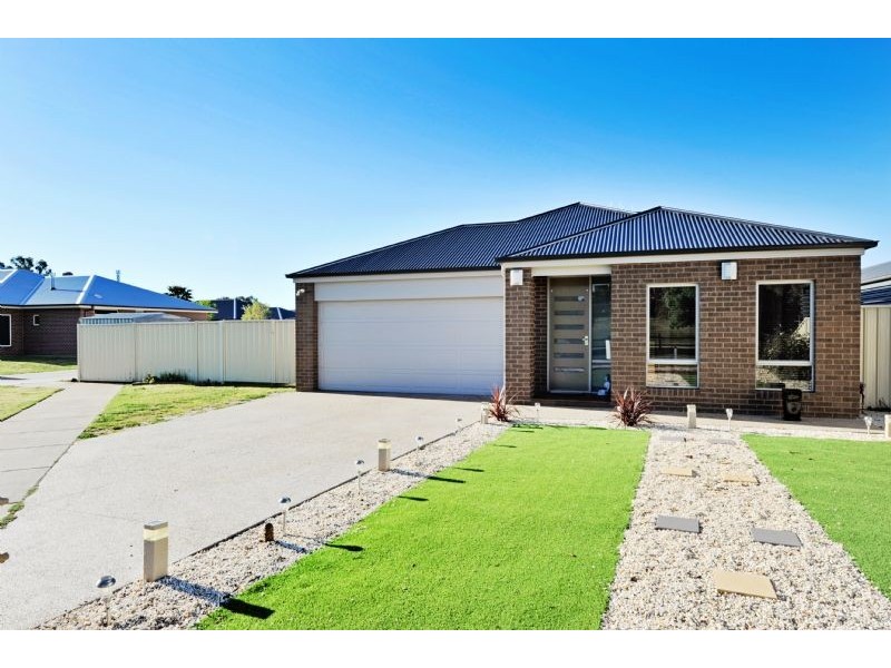20 Golf Drive, Shepparton North VIC 3631
