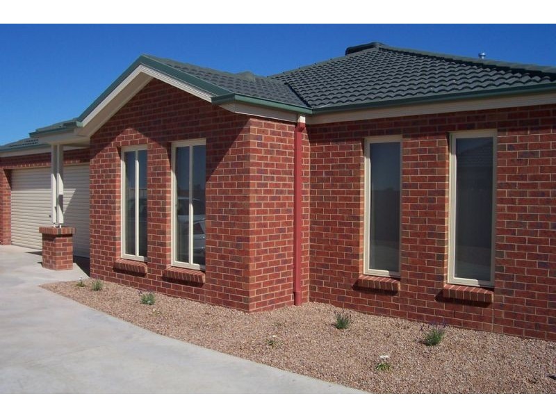27 Melrose Circuit, Shepparton VIC 3630