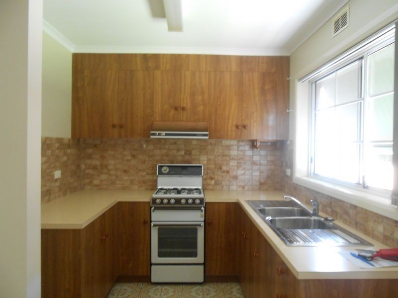 2/10 Barker Avenue, Shepparton VIC 3630