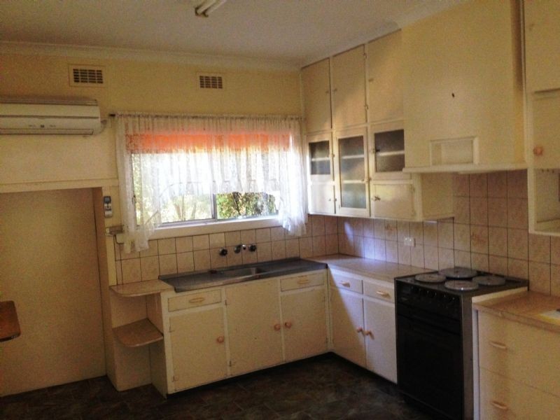 27 Dunrobin Street, Shepparton VIC 3630