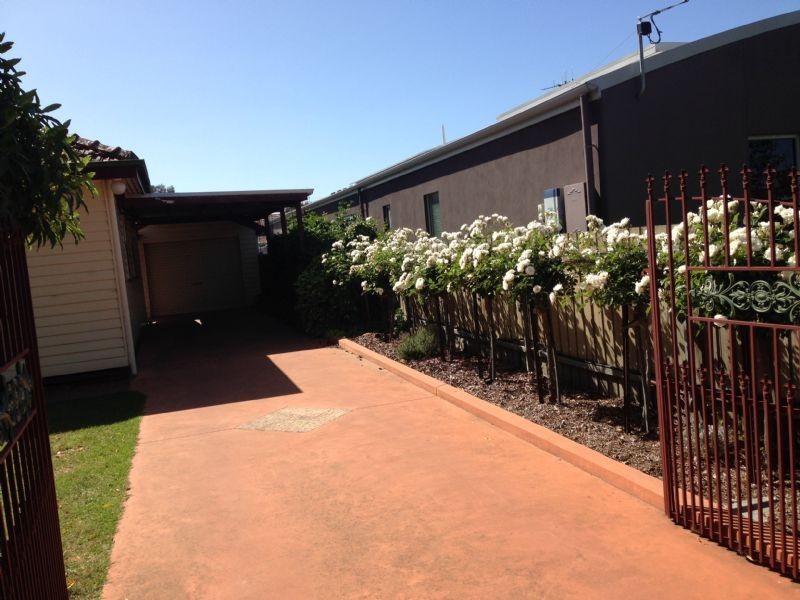 27 Dunrobin Street, Shepparton VIC 3630