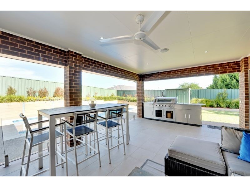 7 Sandbank Place, Shepparton VIC 3630