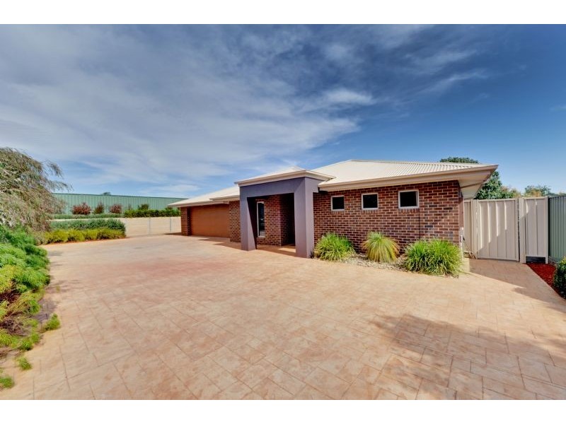 7 Sandbank Place, Shepparton VIC 3630