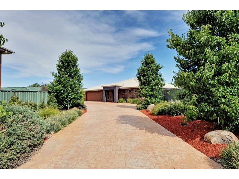 7 Sandbank Place, Shepparton VIC 3630