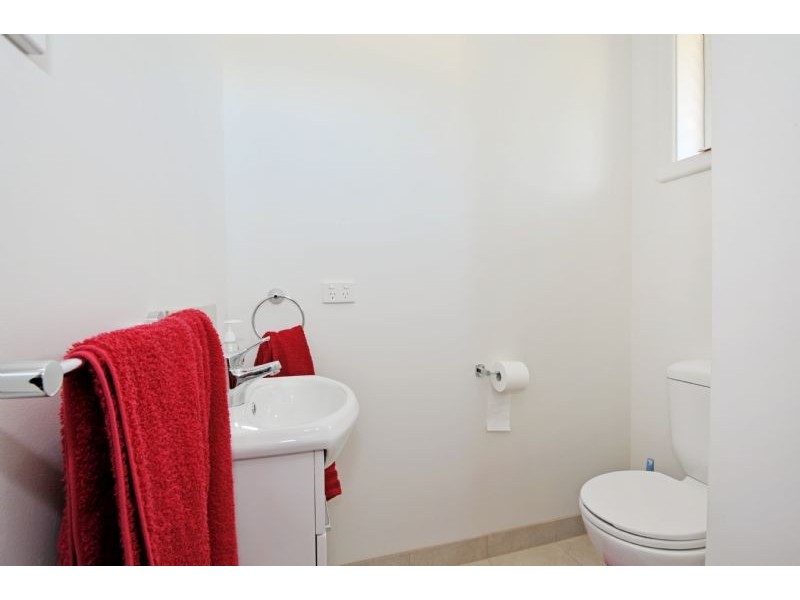 37 McEwen Street, Shepparton VIC 3630