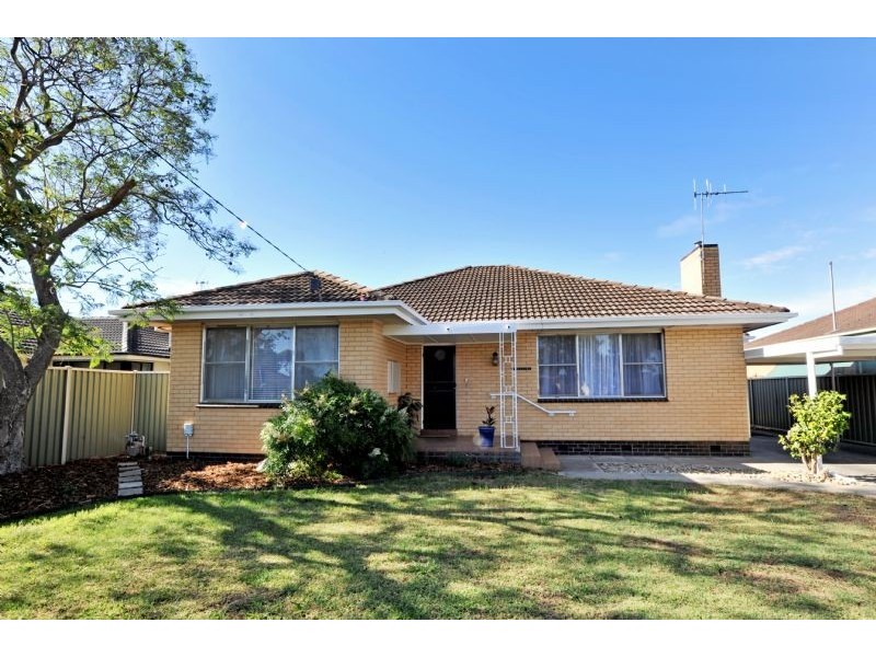 37 McEwen Street, Shepparton VIC 3630