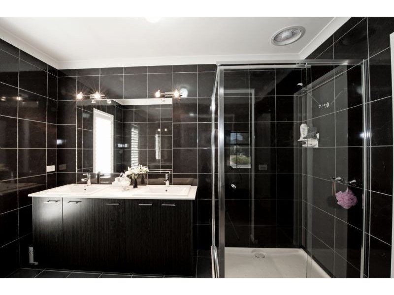 6 Windsor Avenue, Shepparton VIC 3630