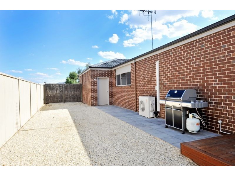 6 Windsor Avenue, Shepparton VIC 3630