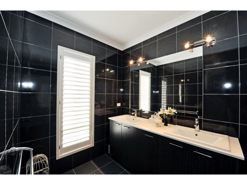 6 Windsor Avenue, Shepparton VIC 3630