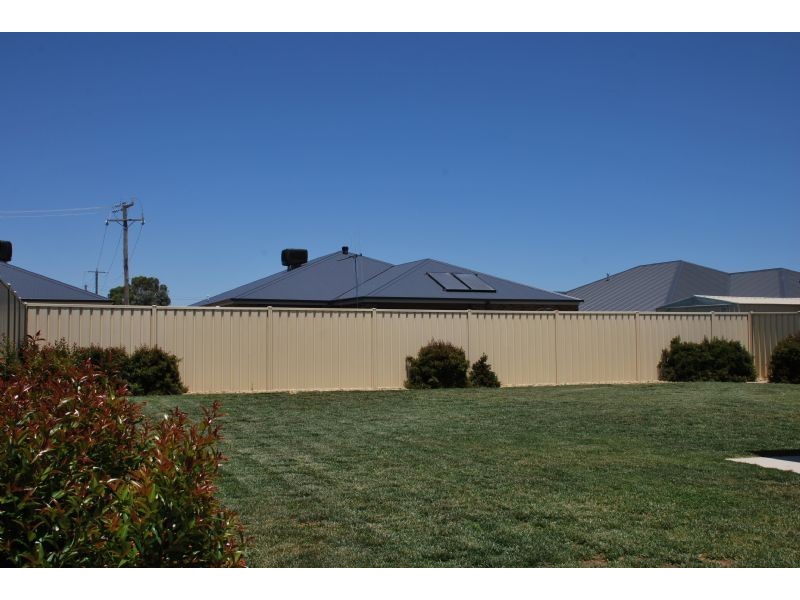 19 Chevrolet Avenue, Shepparton VIC 3630