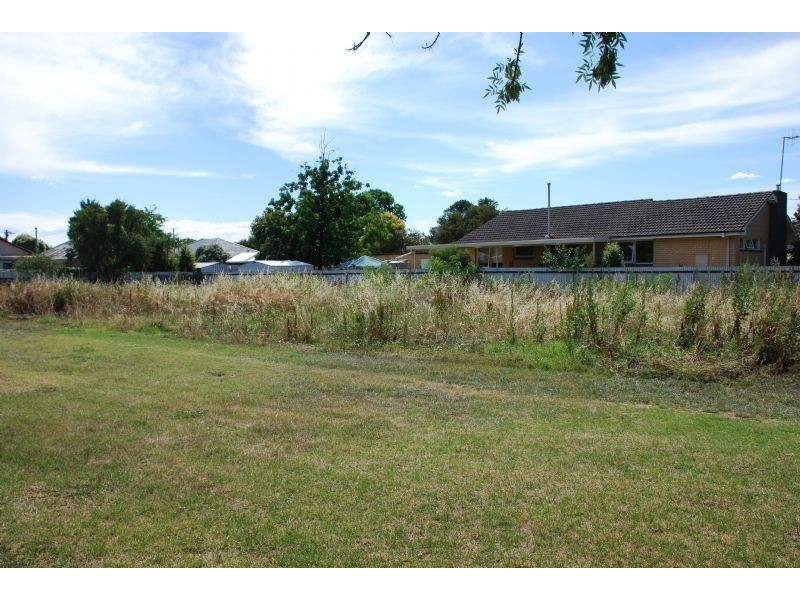 33 Mackellar Crescent, Mooroopna VIC 3629