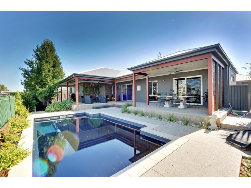 19 Paradise Court, Kialla VIC 3631