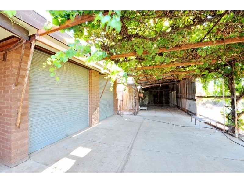 4 Reserve Street, Kialla VIC 3631