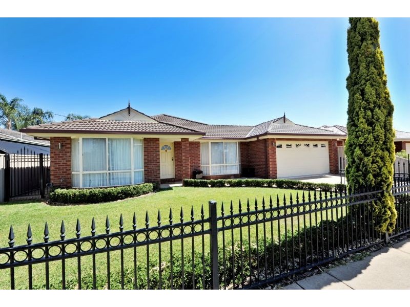 66 Kialla Lakes Drive, Kialla VIC 3631