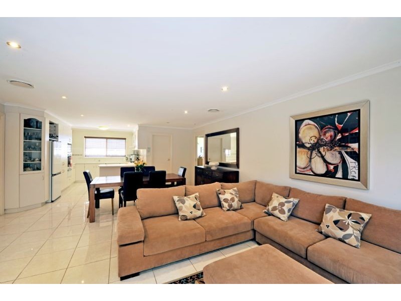 66 Kialla Lakes Drive, Kialla VIC 3631