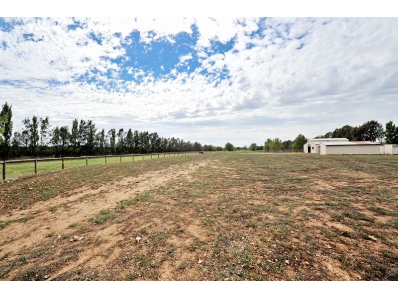 701 Central Avenue, Shepparton East VIC 3631