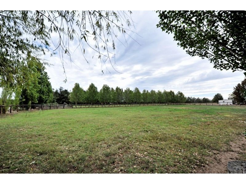 701 Central Avenue, Shepparton East VIC 3631