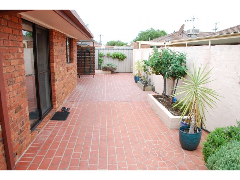 16 Coomboona Street, Shepparton VIC 3630