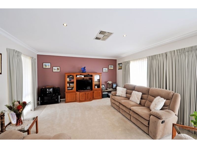 1/5 Greencastle Court, Mooroopna VIC 3629