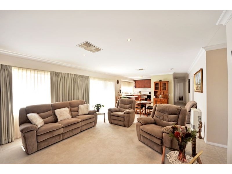 1/5 Greencastle Court, Mooroopna VIC 3629