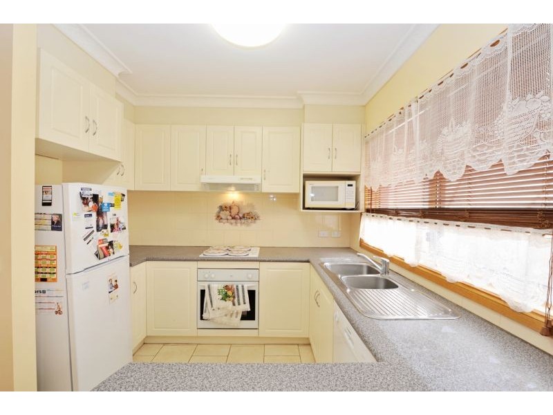 1/10 Ross Street, Mooroopna VIC 3629