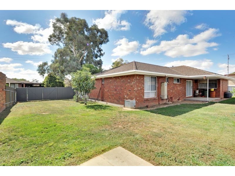 69 Lenne Street, Mooroopna VIC 3629