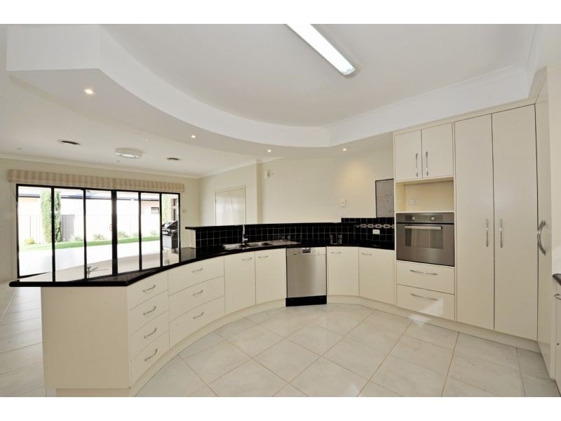 16 Friesian Crescent, Shepparton VIC 3630