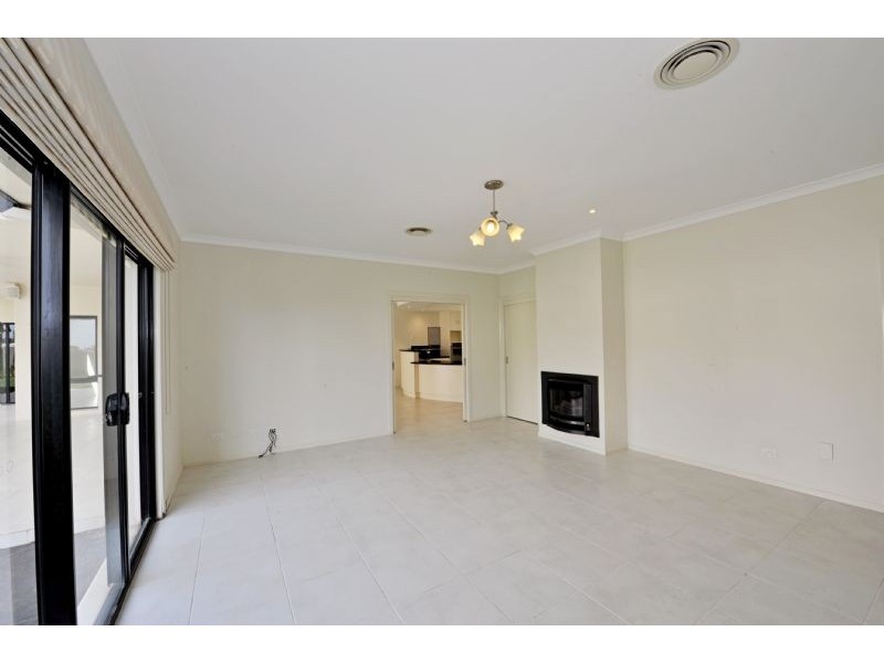 16 Friesian Crescent, Shepparton VIC 3630