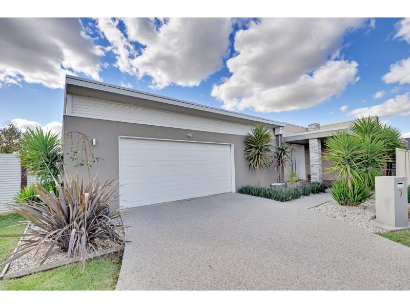 7 Studebaker Court, Shepparton VIC 3630