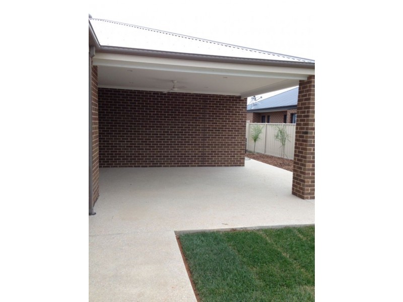 4 Joanna Nook, Kialla VIC 3631