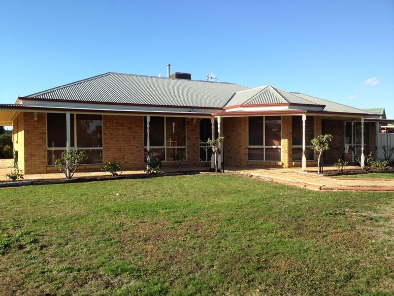 1 Sam Court, Shepparton VIC 3630