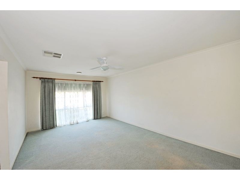 16 Illawarra Crescent, Kialla VIC 3631