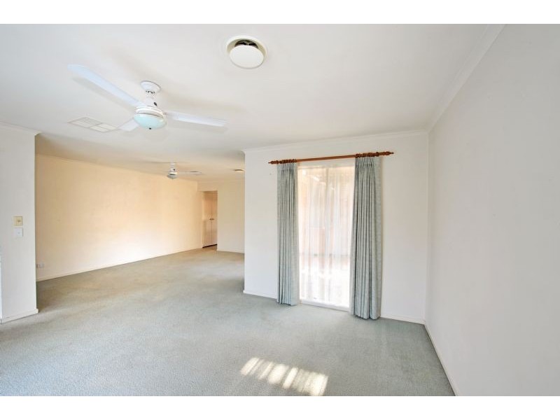 16 Illawarra Crescent, Kialla VIC 3631