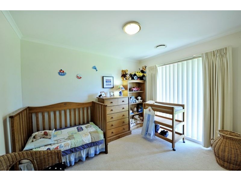 66 Kialla Lakes Drive, Kialla VIC 3631