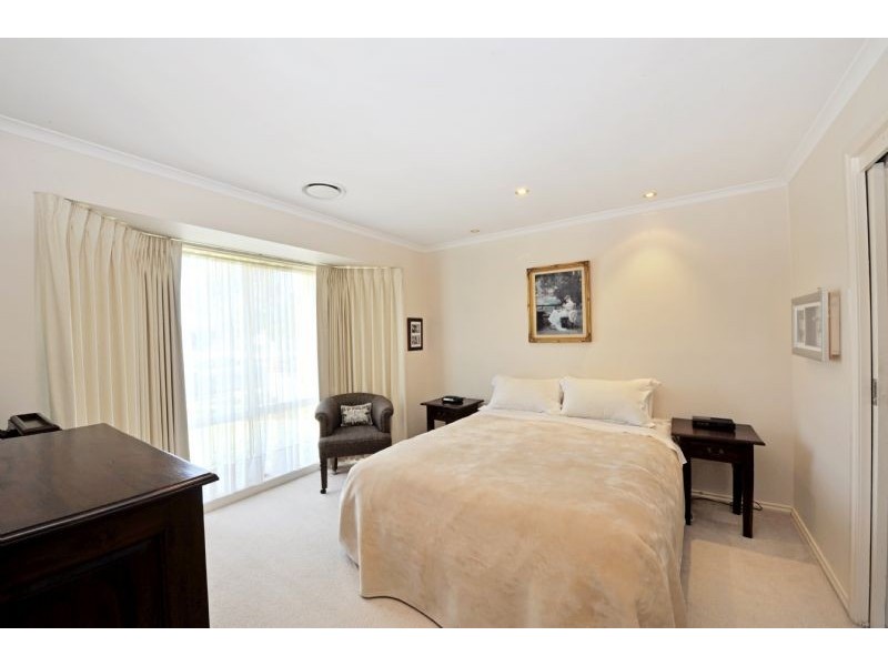 66 Kialla Lakes Drive, Kialla VIC 3631