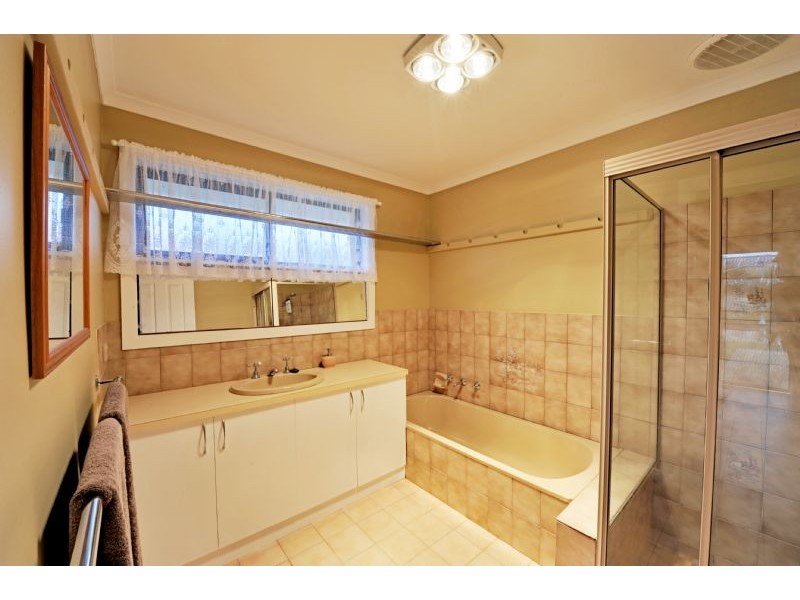 28 McCubbin Drive, Shepparton VIC 3630