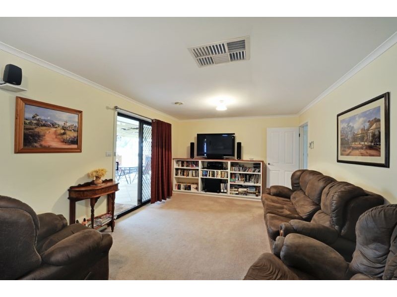 28 McCubbin Drive, Shepparton VIC 3630