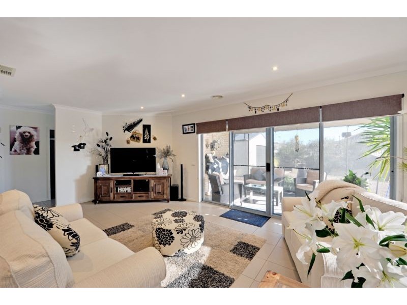 7 Dalmahoy Court, Shepparton VIC 3630