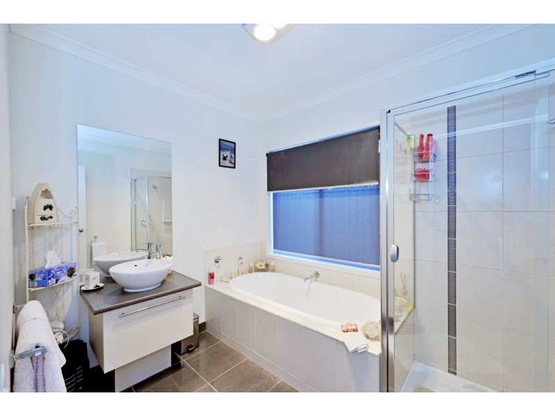 7 Dalmahoy Court, Shepparton VIC 3630