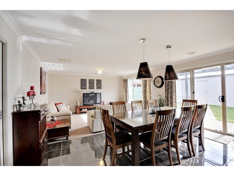 36 Plover Drive, Kialla VIC 3631