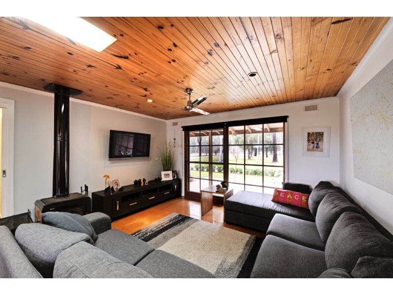 7 Moira Drive, Kialla West VIC 3631