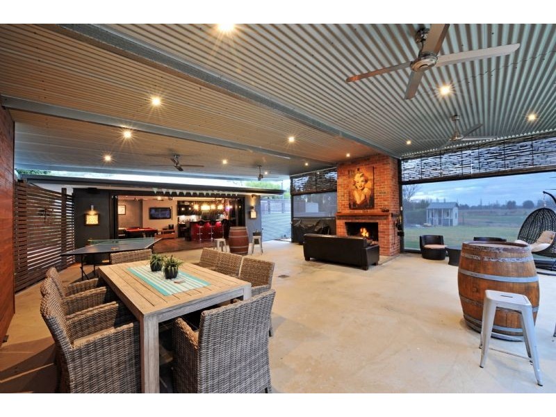 7 Moira Drive, Kialla West VIC 3631