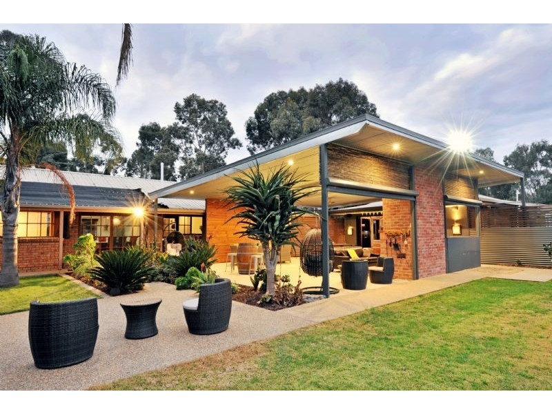 7 Moira Drive, Kialla West VIC 3631