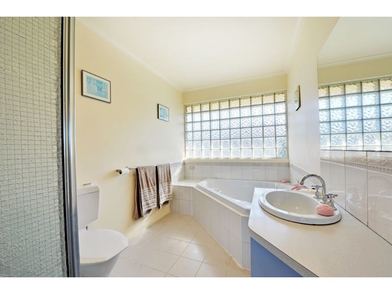 36 Delisle Avenue, Shepparton VIC 3630