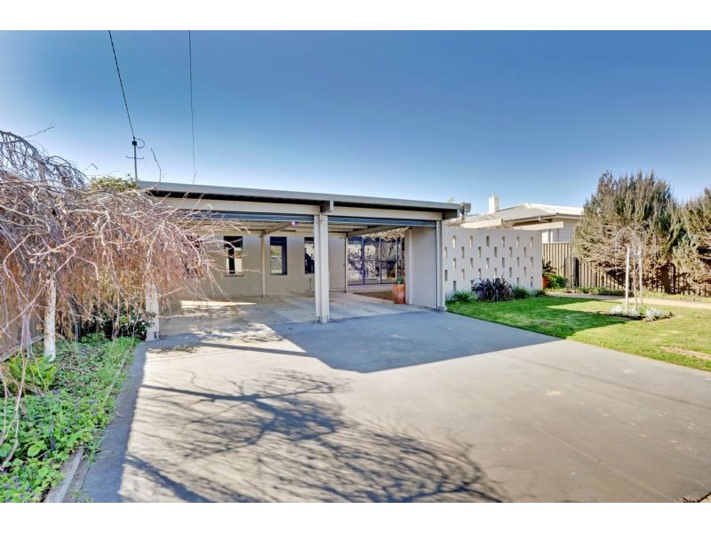 9 Bowenhall Street, Shepparton VIC 3630