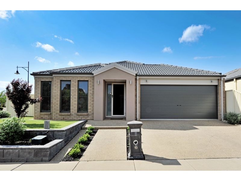 10 Golf Drive, Shepparton VIC 3630