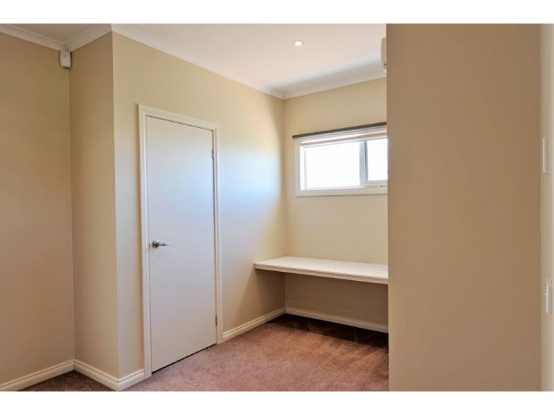 10 Salamander Terrace, Shepparton VIC 3630