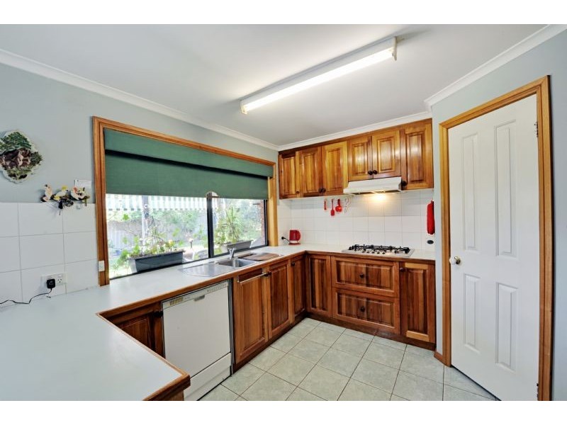 17 Gordon Drive, Kialla VIC 3631