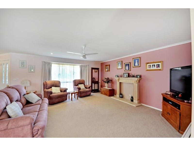 12 Craigmuir Drive, Mooroopna VIC 3629